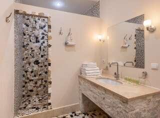 Отель LAVANDA country club Татаров Классический люкс-3
